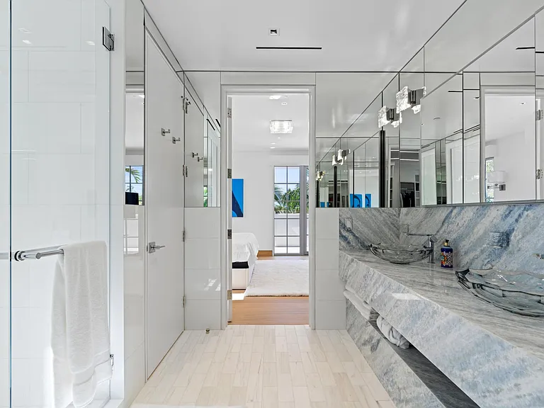 247 Worth Ave #PENTHOUSE — Photo 28