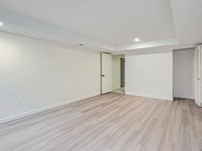 6000 W Mansfield Ave #12 — Photo 25