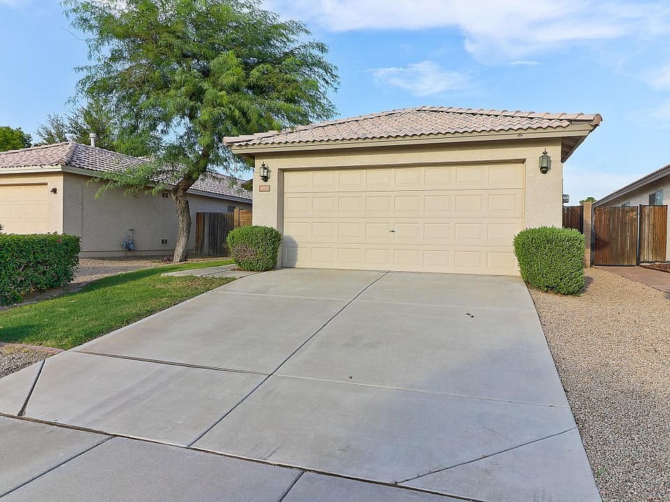 1st image of 2025 N 108th Dr