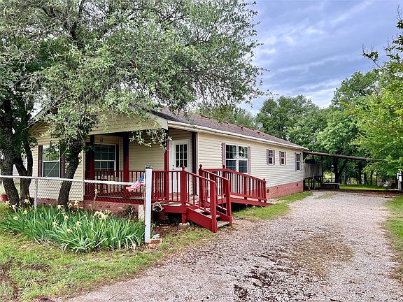 2nd image of 3940 Lake Shore Dr