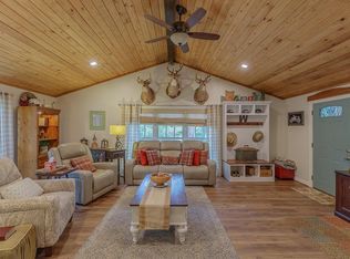 71 McCarter Rd, La Fayette, GA 30728