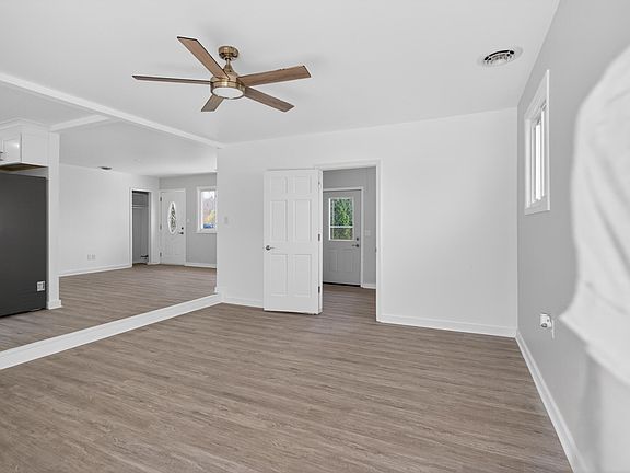 5th image of 6040 Brooklyn Rd