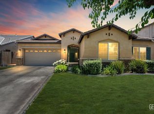 10809 Villa Hermosa Dr, Bakersfield, CA 93311