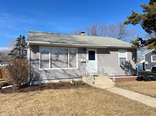 1061 S Pleasure Ct, Aurora, IL 60506