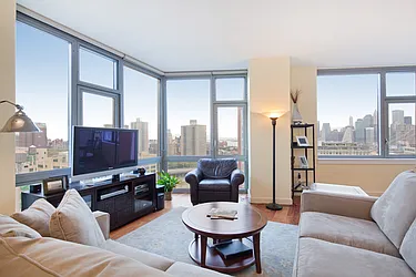 Sold by aptsandlofts.com