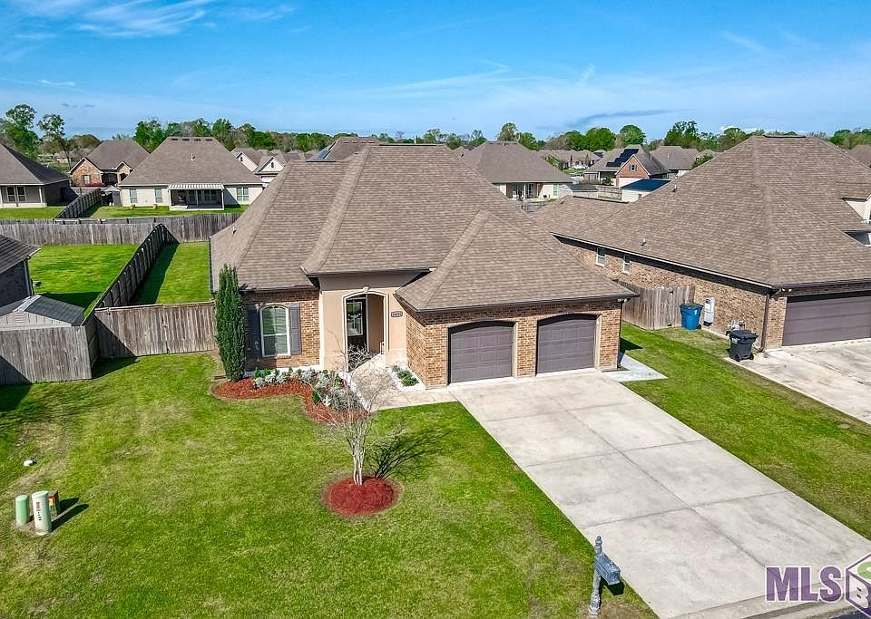 1st image of 16233 Wishing Stone Dr