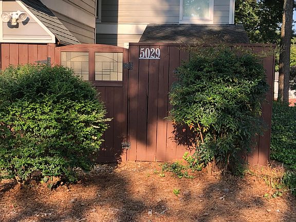 2nd image of 5029 Meadow Ln