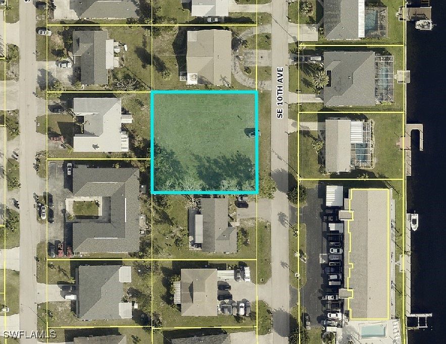 1st image of 3624 SE 10th Ave