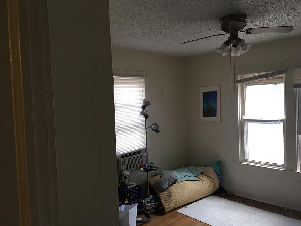 2nd image of 2104 16th St APT A