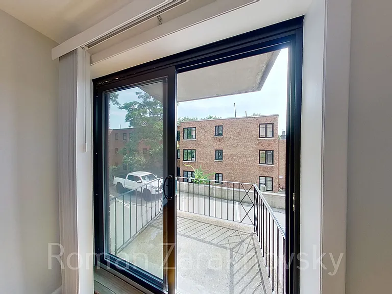79 Sutherland Rd #8 — Photo 8