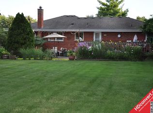 606 Oneida Dr, Schaumburg, IL