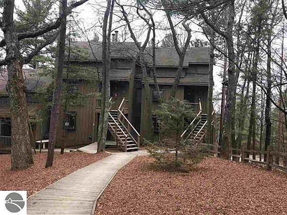 2nd image of 47 Hawks Nest #47