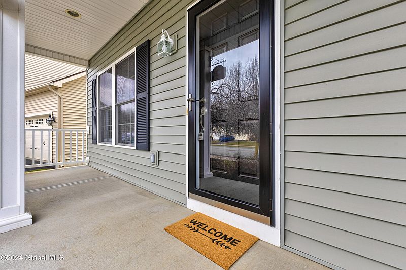 3rd image of 25 Sycamore Street