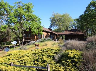 484 Robmar Ln, Grants Pass, OR 97527