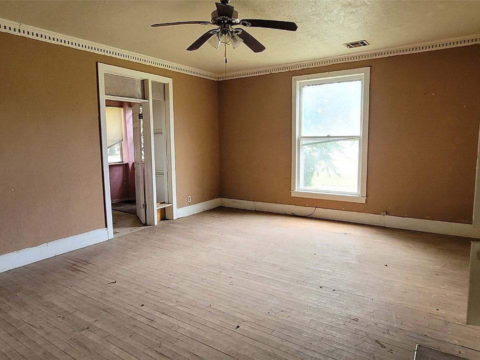 102 S Cherry St, Pauls Valley, OK 73075 | Zillow