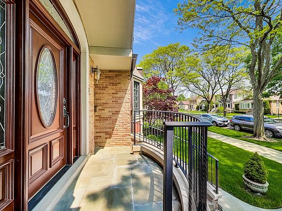 5th image of 6218 N Karlov Ave