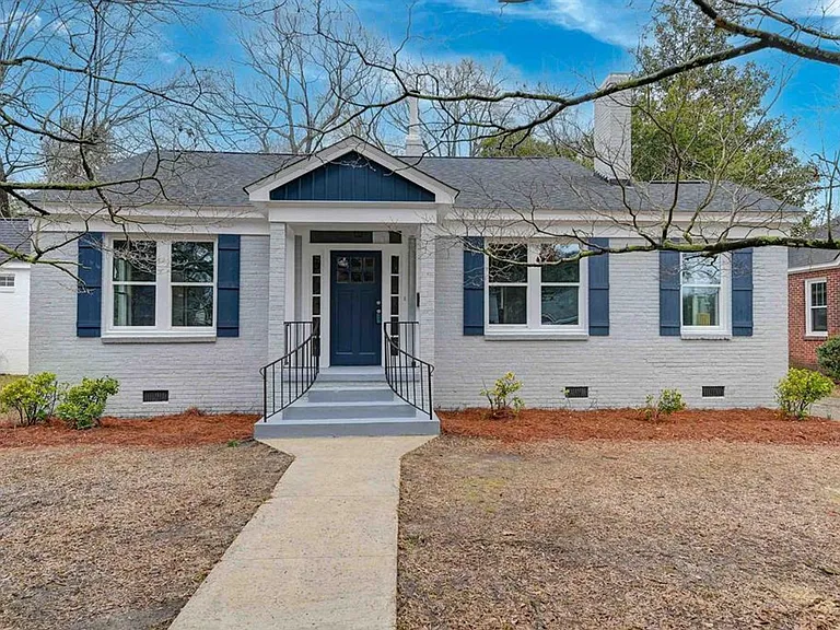 2613 Kiawah Ave — Photo 1