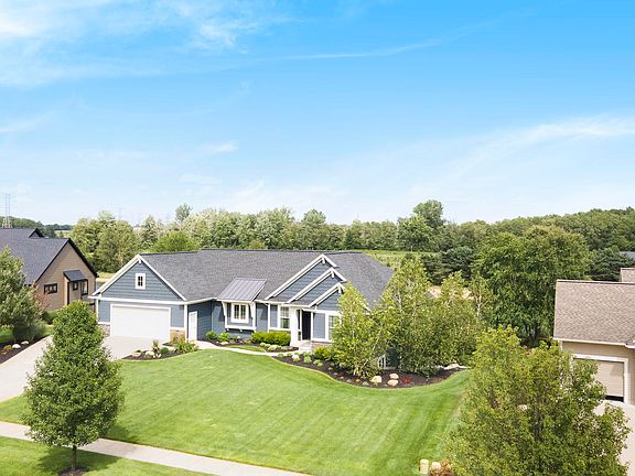 3rd image of 8518 Pinecroft Ct