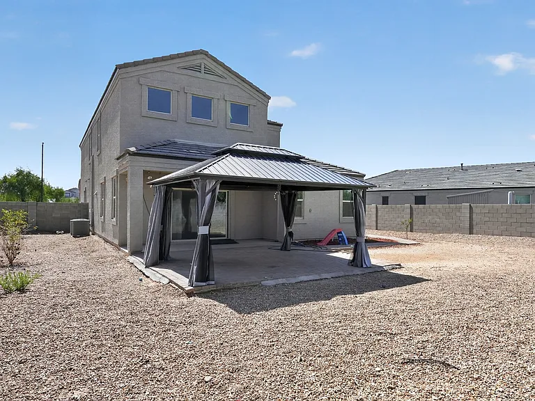 3476 N 308th Dr — Photo 15
