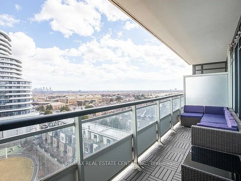 2560 Eglinton Ave W #903 — Photo 11