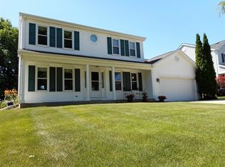 629 N Brookdale Dr, Schaumburg, IL 60194