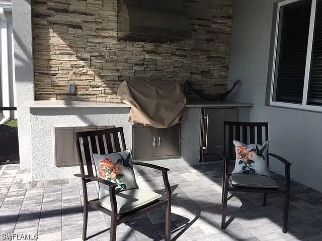 5937 Berwick Ln — Photo 9