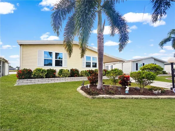 264 Lakeside DR, NORTH FORT MYERS, FL 33903