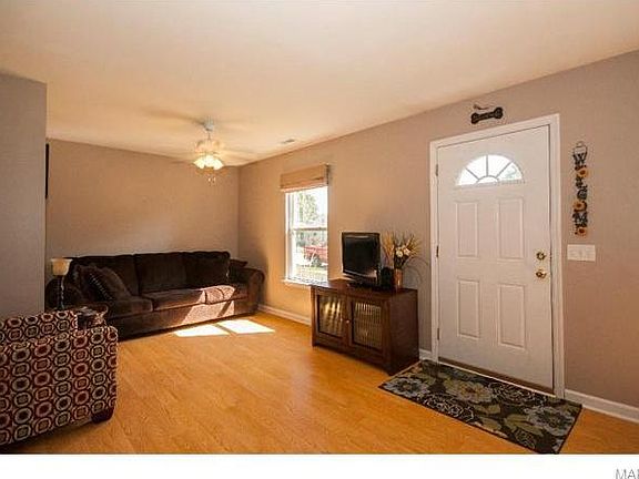 3rd image of 4379 Haven St