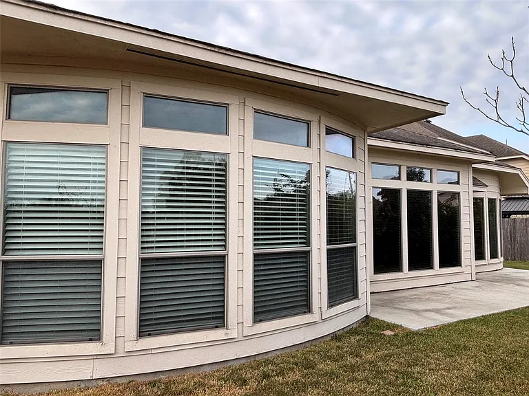 10902 Brighton Gardens Dr — Photo 28