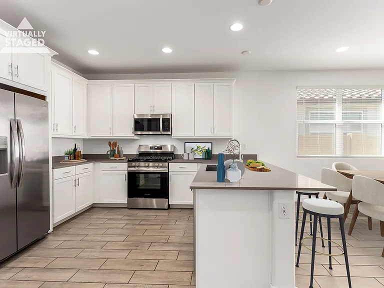 36610 W Mediterranean Way — Photo 5