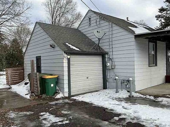 3rd image of 2000 73rd Ave N