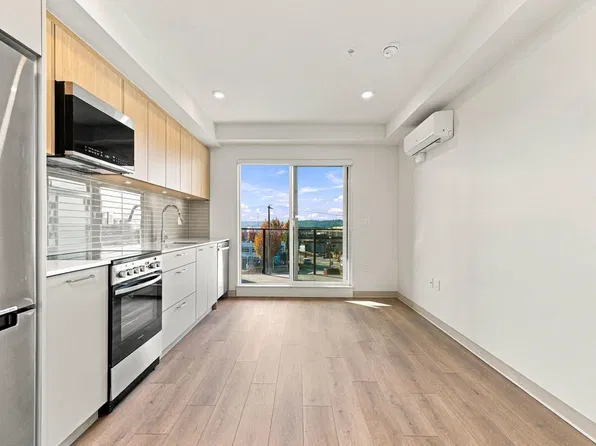 1529 Oxford St, North Vancouver, BC