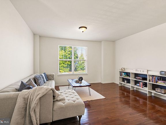 5th image of 7 Castings Ln