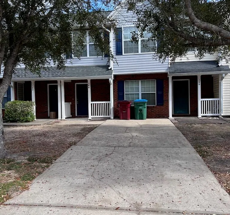144 Swaying Pine Ct #1
