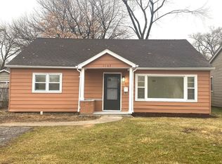 1162 S 4th St, Aurora, IL 60505