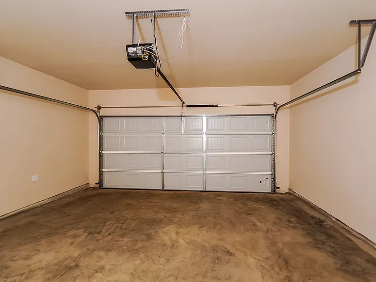 430 Clover Cir — Photo 14