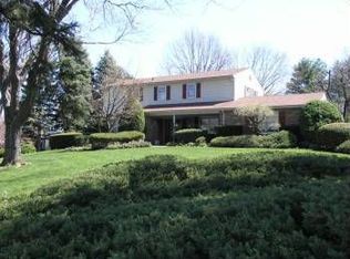 3585 Spring Run Rd, Huntingdon Valley, PA 19006