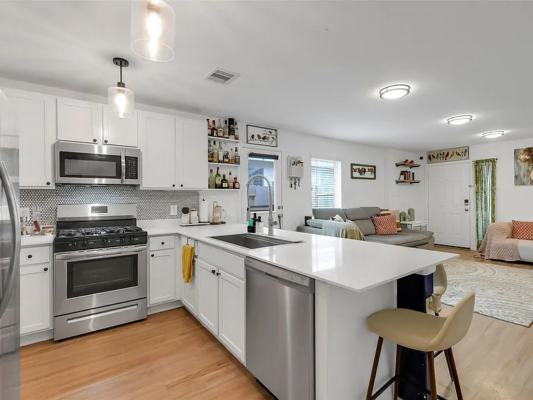 2851 Via Augusta Dr — Photo 5