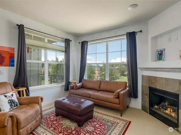 7104 265th Street NW #305, Stanwood, WA 98292