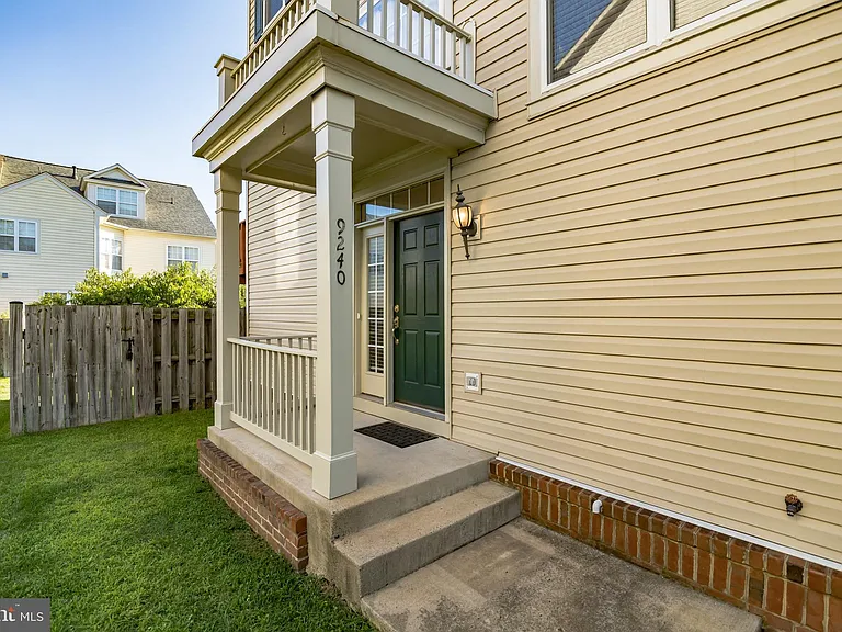 9240 Cascade Falls Dr — Photo 2