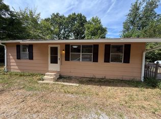 13020 W Becks Grove Rd, Columbus, IN 47201