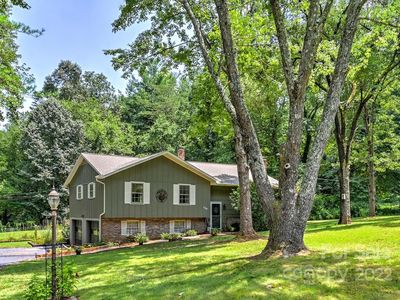 129 Foxhall Rd, Mills River, NC, 28759