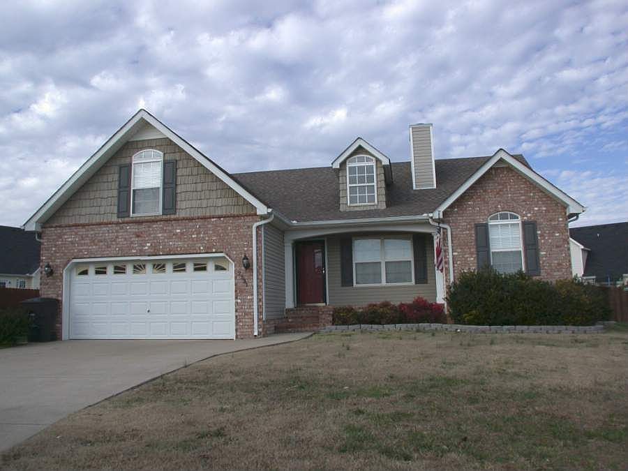 3BR/2BA Contemporary Home