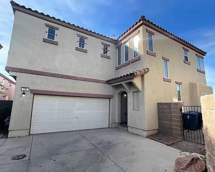 731 Emerald Idol Pl — Photo 2