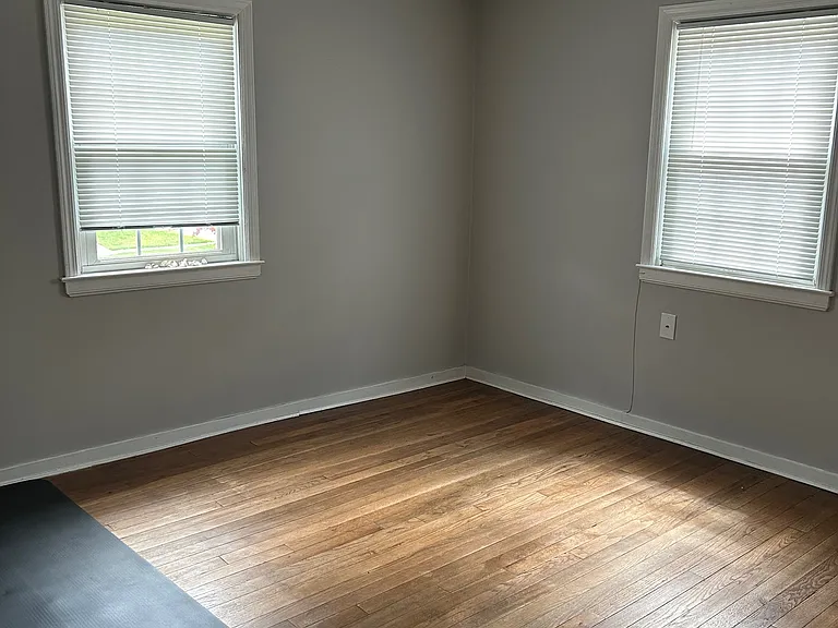 215 Westerly Pkwy — Photo 4