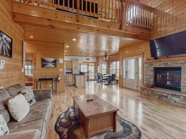 3490 Caywood Rd, Dandridge, TN 37725