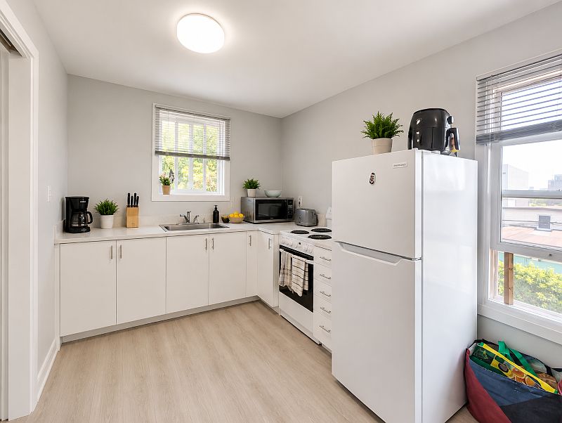 1st image of 115 Carruthers Ave #3