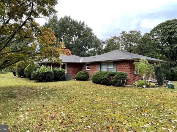117 Courtland Dr APT 4, Fredericksburg, VA 22401