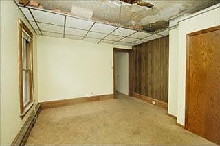 4th image of 120 McKinley Ave N