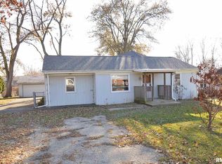 532 Dempsey St, Creve Coeur, IL 61610